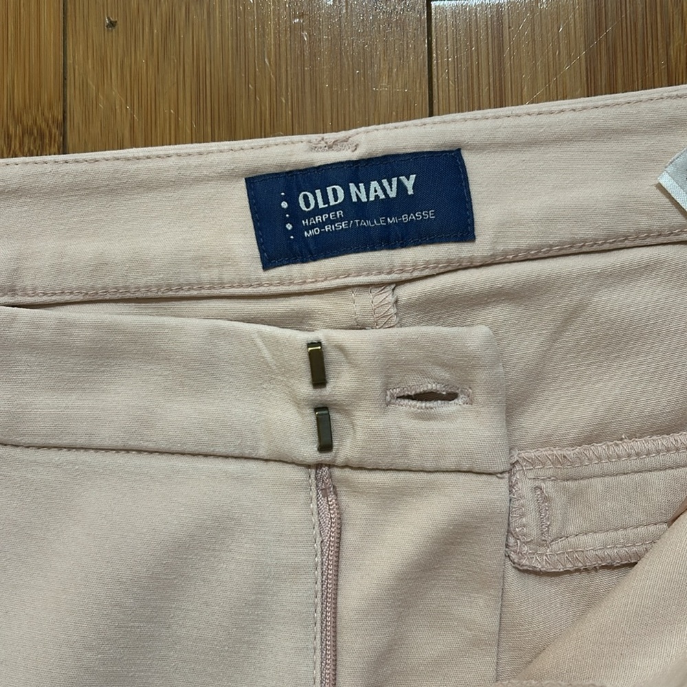 Old Navy Harper size 8 regular, very light pink, side seam pockets, mid rise , - Picture 2 of 6